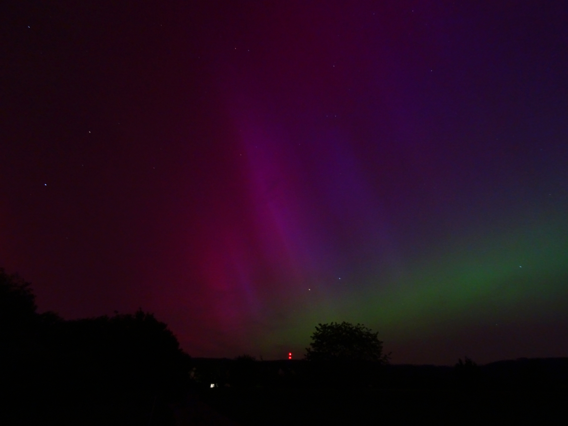 Polarlicht, aufgenommen in Oberursel-Oberstedten am 10.05.2024 um 23:50 MESZ